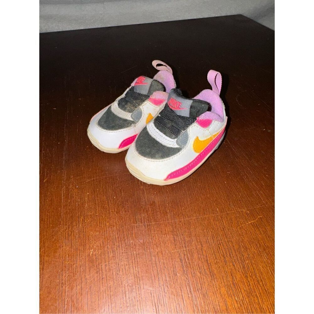 Infant Nike air max size 2C